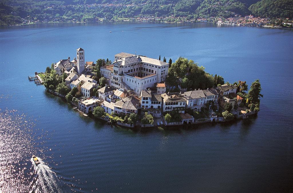 Tre Laghi Hotel Nebbiuno ภายนอก รูปภาพ
