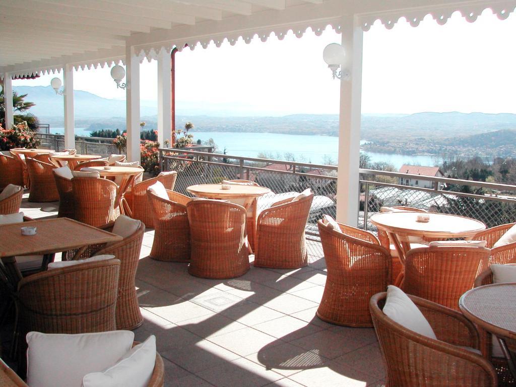 Tre Laghi Hotel Nebbiuno ภายนอก รูปภาพ
