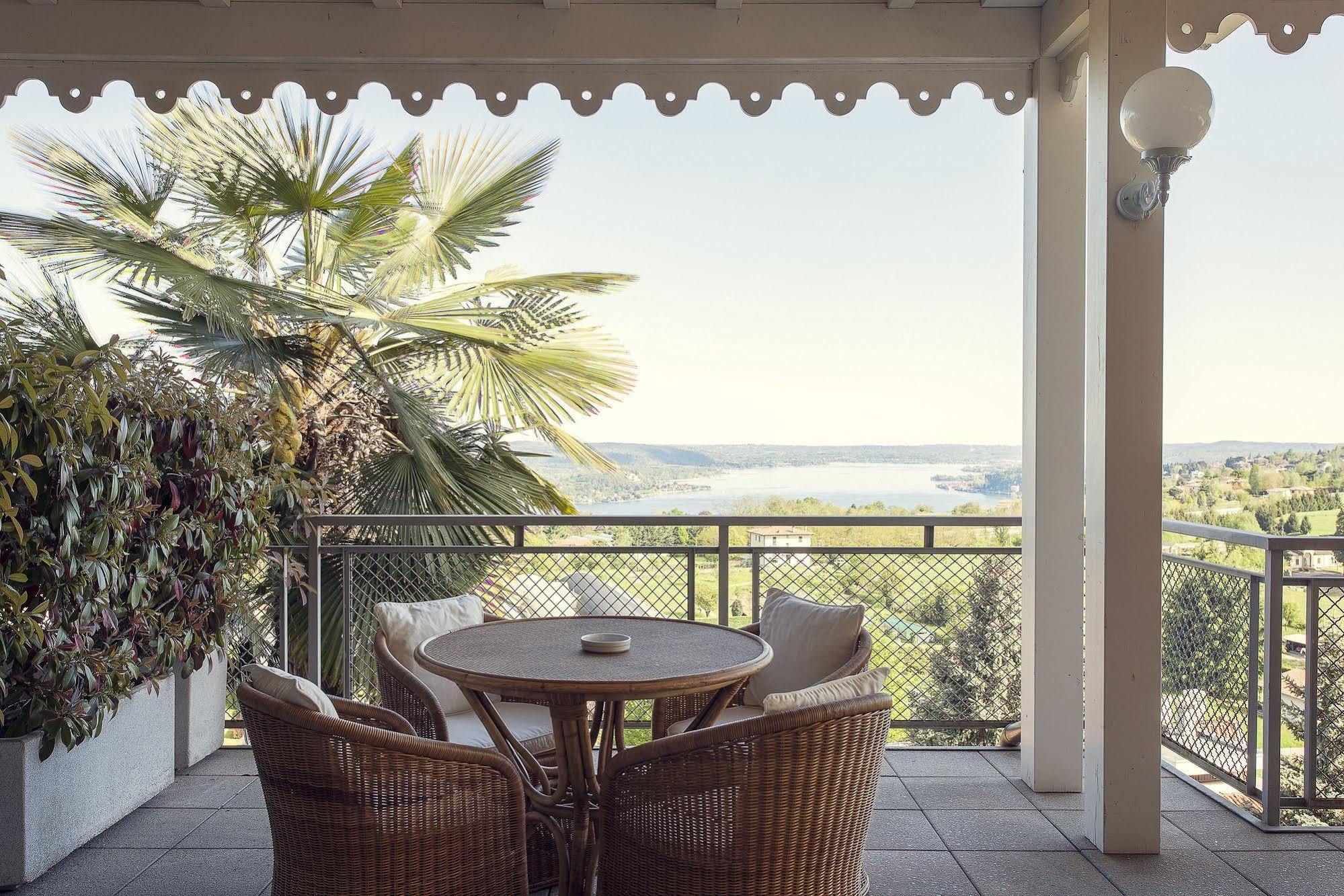 Tre Laghi Hotel Nebbiuno ภายนอก รูปภาพ