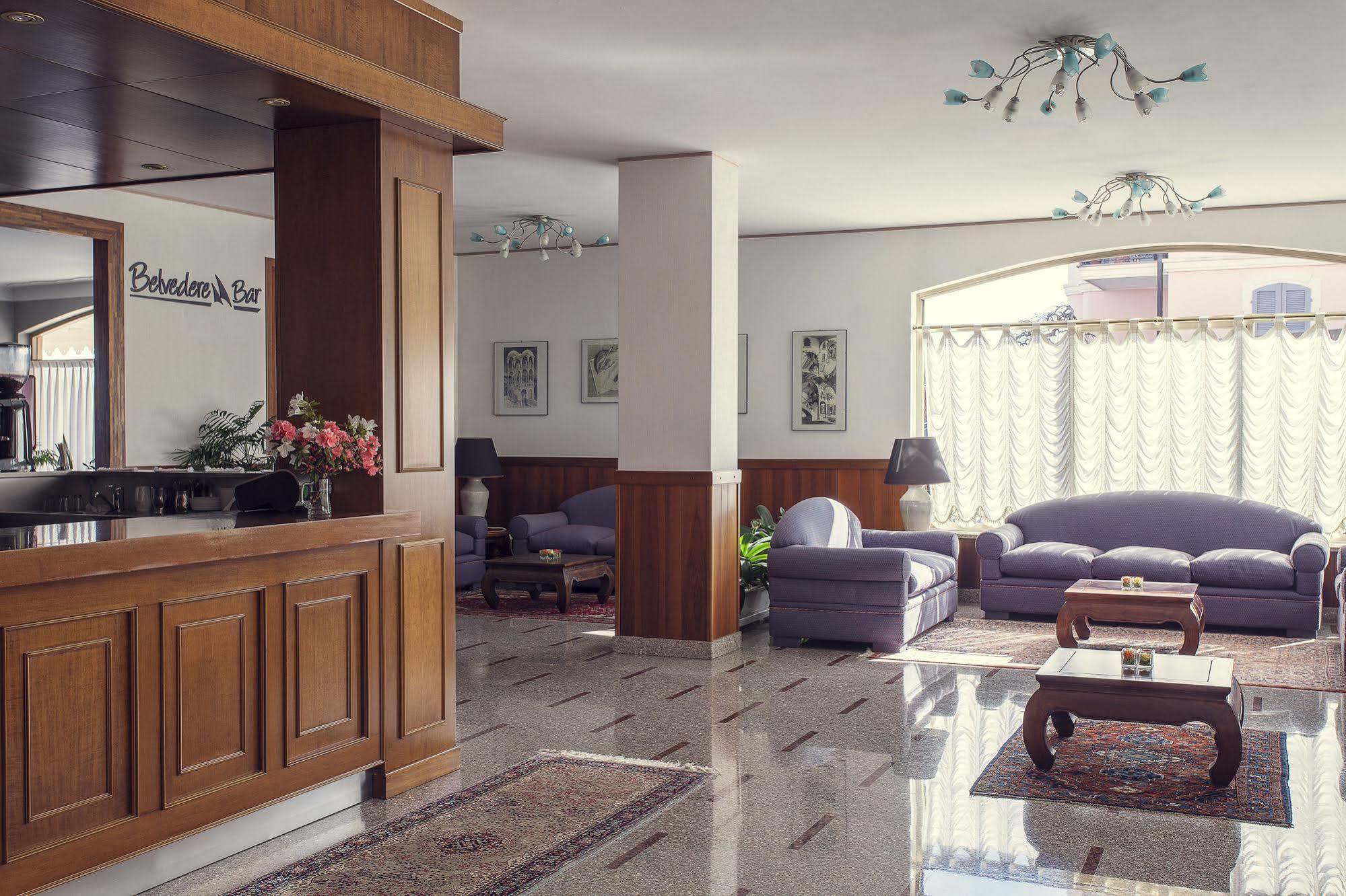 Tre Laghi Hotel Nebbiuno ภายนอก รูปภาพ